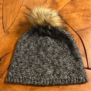 LAUREN Ralph Lauren Knit Pom Beanie Hat Ski Winter Snow Gray